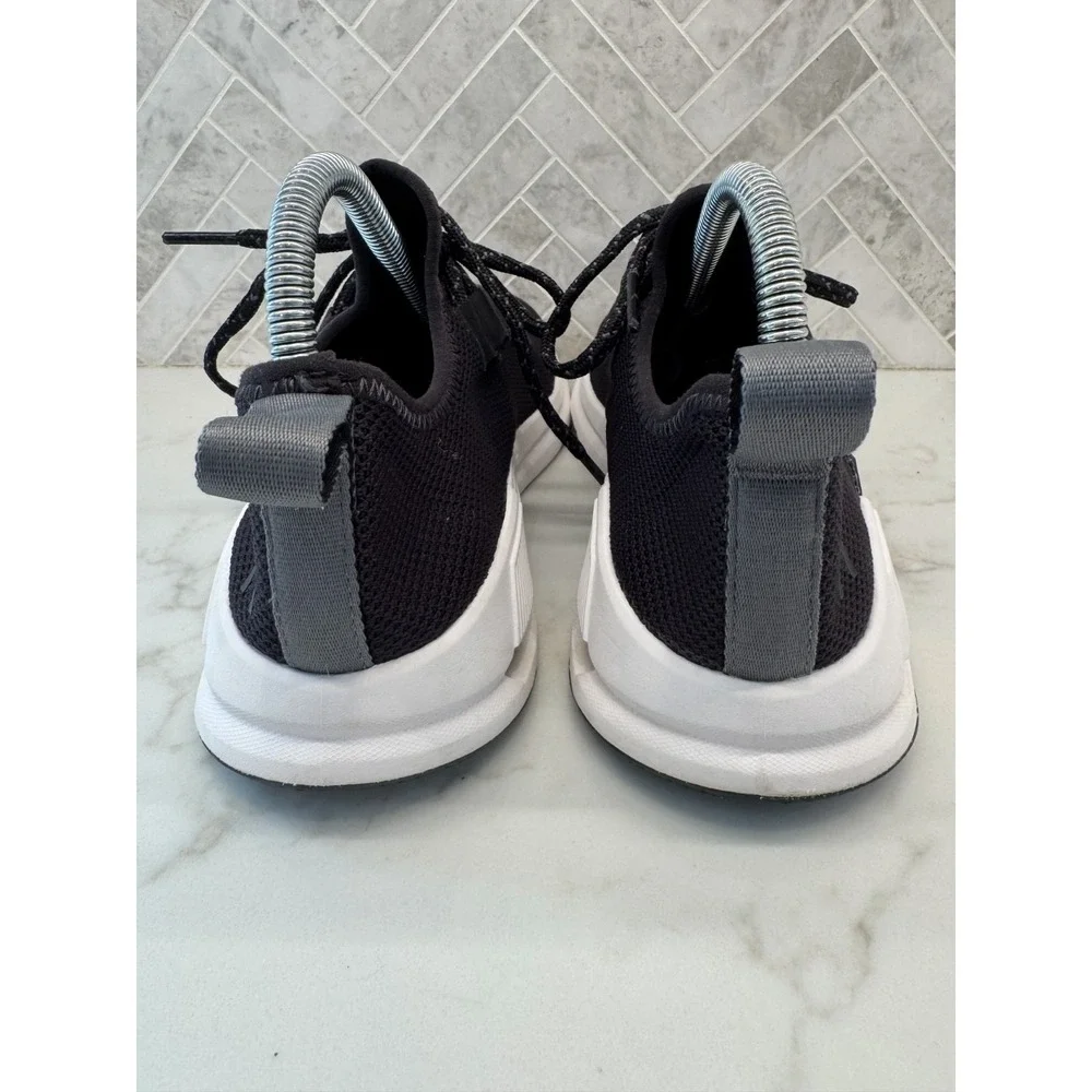 On Cloud Running Cloudeasy Shoes Sneakers Womens 9 Black White Athletic Lace Up